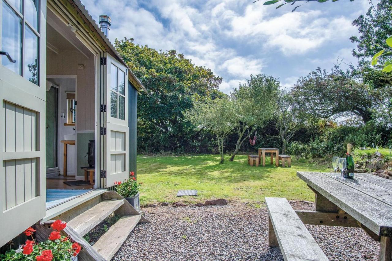 Haven View - 1 Bedroom Shepherds Hut - St Ishmaels Saint Ishmaels  Luaran gambar