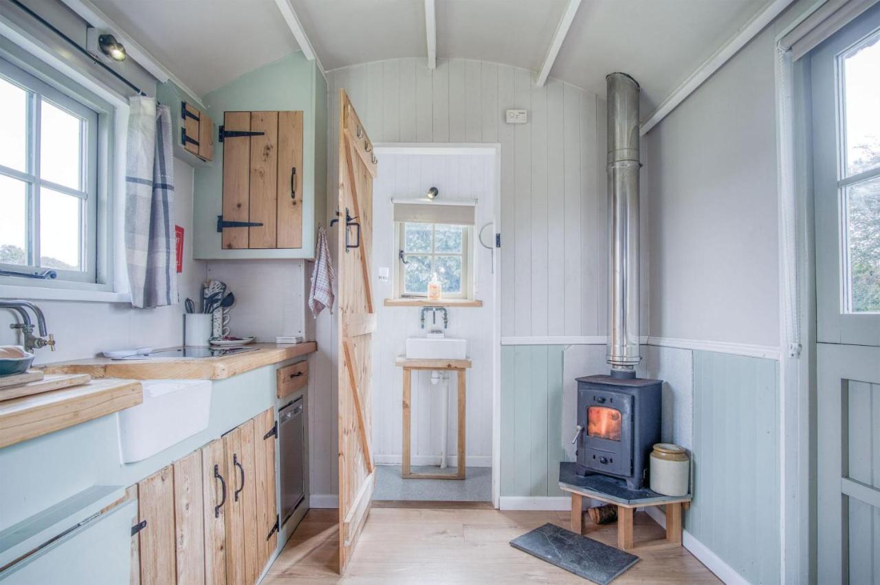 Haven View - 1 Bedroom Shepherds Hut - St Ishmaels Saint Ishmaels  Luaran gambar
