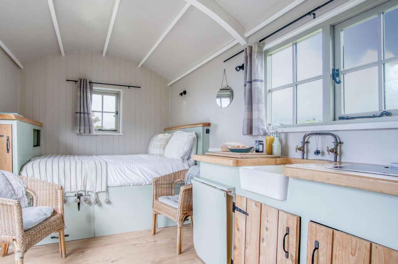 Haven View - 1 Bedroom Shepherds Hut - St Ishmaels Saint Ishmaels  Luaran gambar