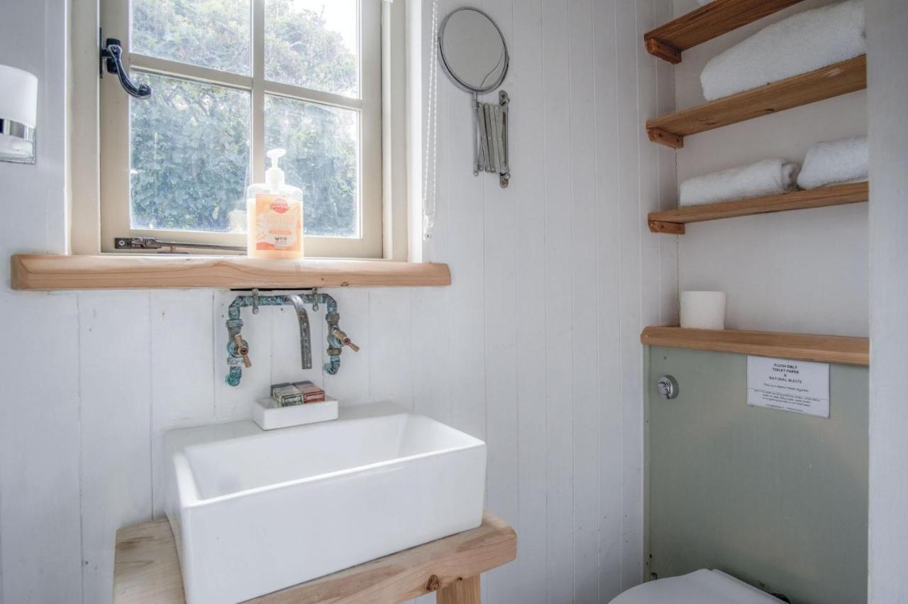 Haven View - 1 Bedroom Shepherds Hut - St Ishmaels Saint Ishmaels  Luaran gambar