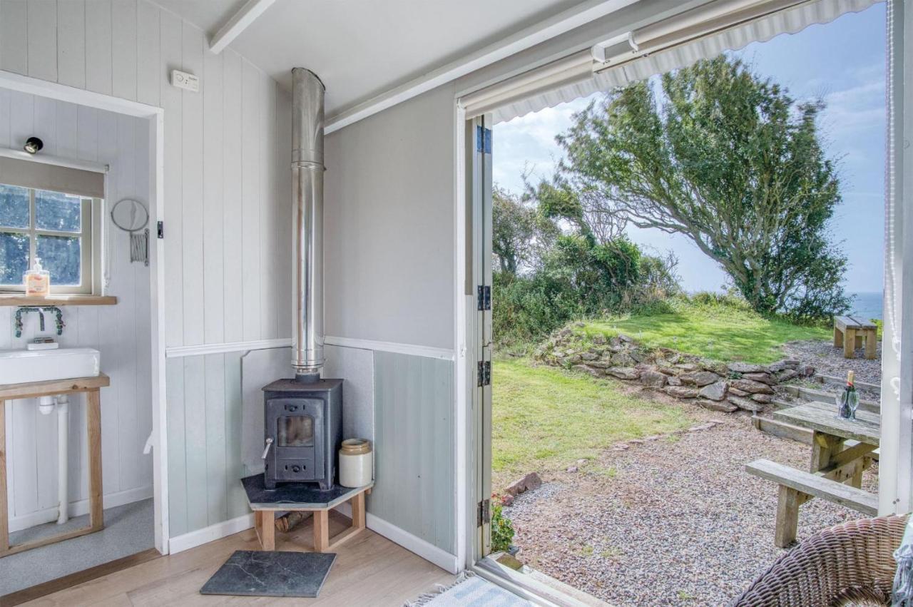 Haven View - 1 Bedroom Shepherds Hut - St Ishmaels Saint Ishmaels  Luaran gambar