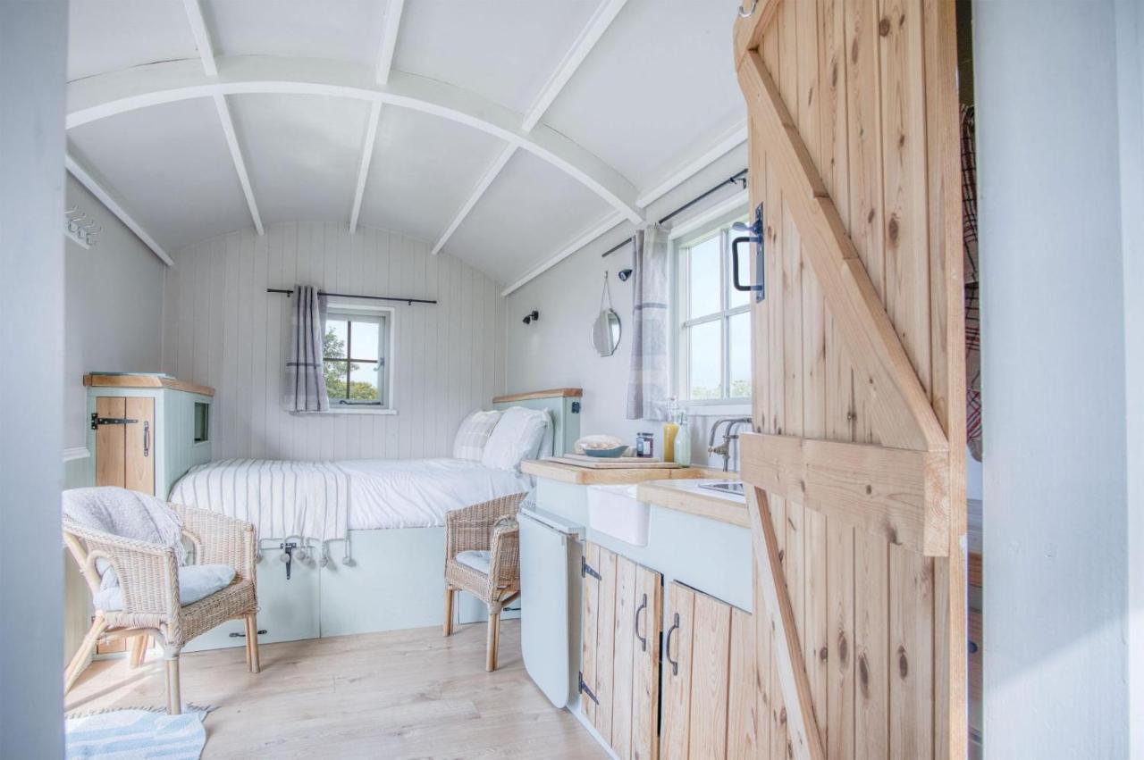 Haven View - 1 Bedroom Shepherds Hut - St Ishmaels Saint Ishmaels  Luaran gambar